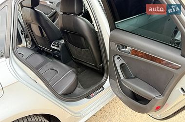 Седан Audi A4 2013 в Львове