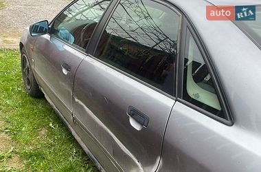 Седан Audi A4 1996 в Дрогобичі