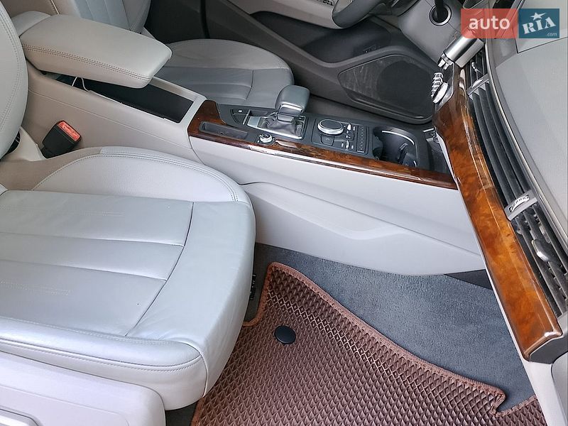 Седан Audi A4 2019 в Харкові