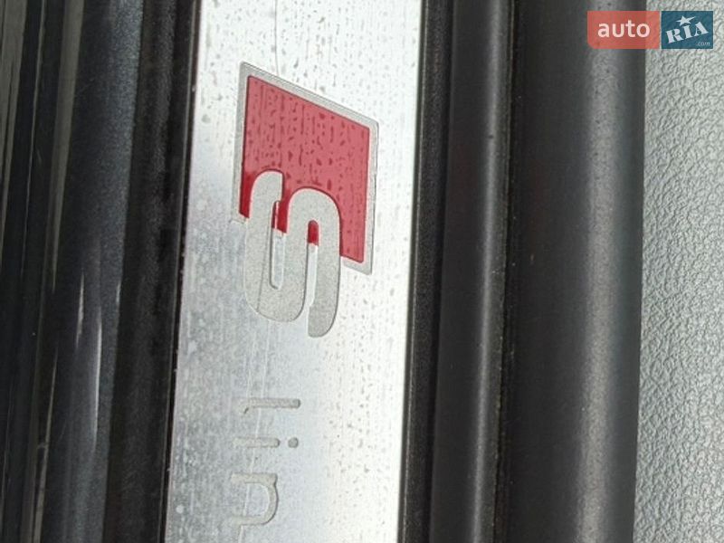 Седан Audi A4 2015 в Хмельницком