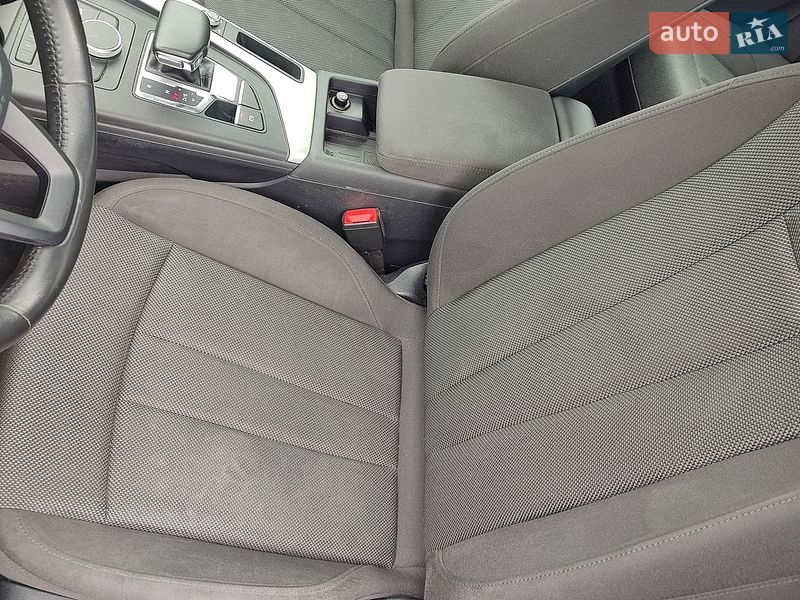Универсал Audi A4 2016 в Хмельницком