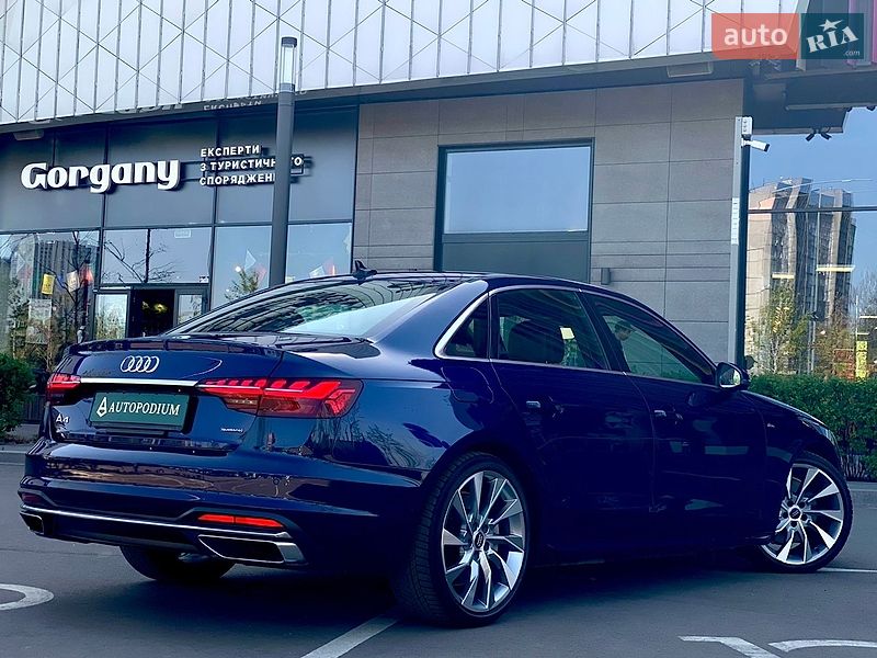 Седан Audi A4 2020 в Киеве