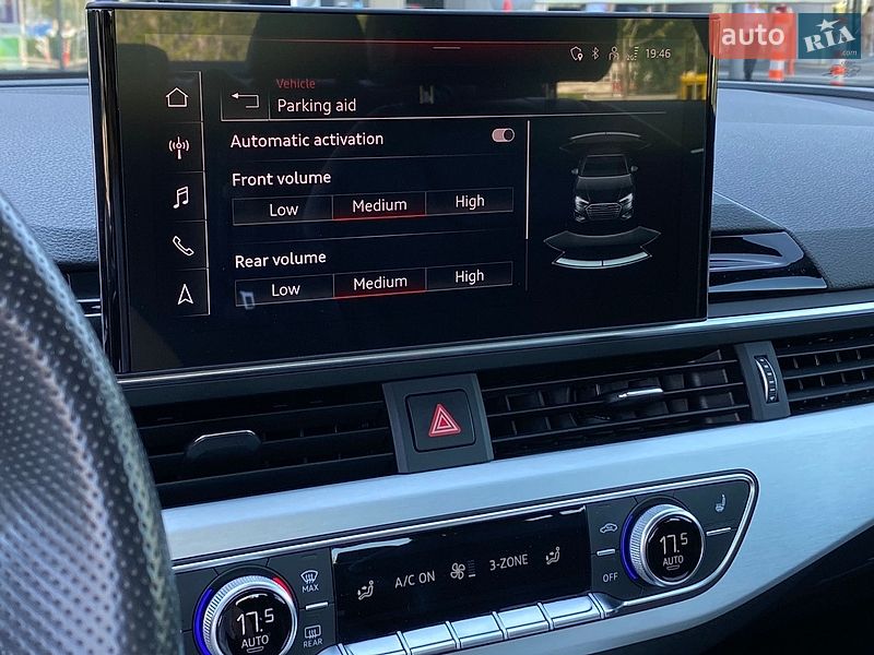 Седан Audi A4 2020 в Киеве