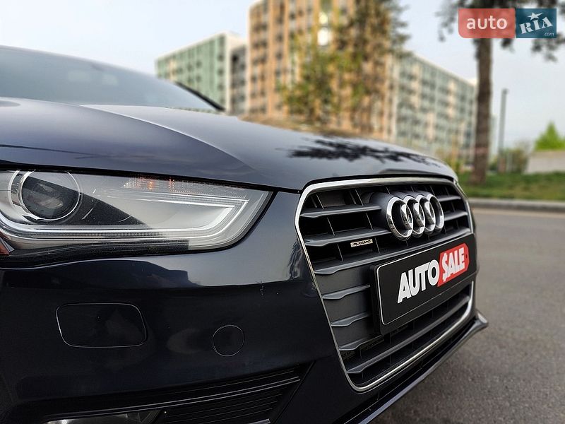 Седан Audi A4 2013 в Киеве