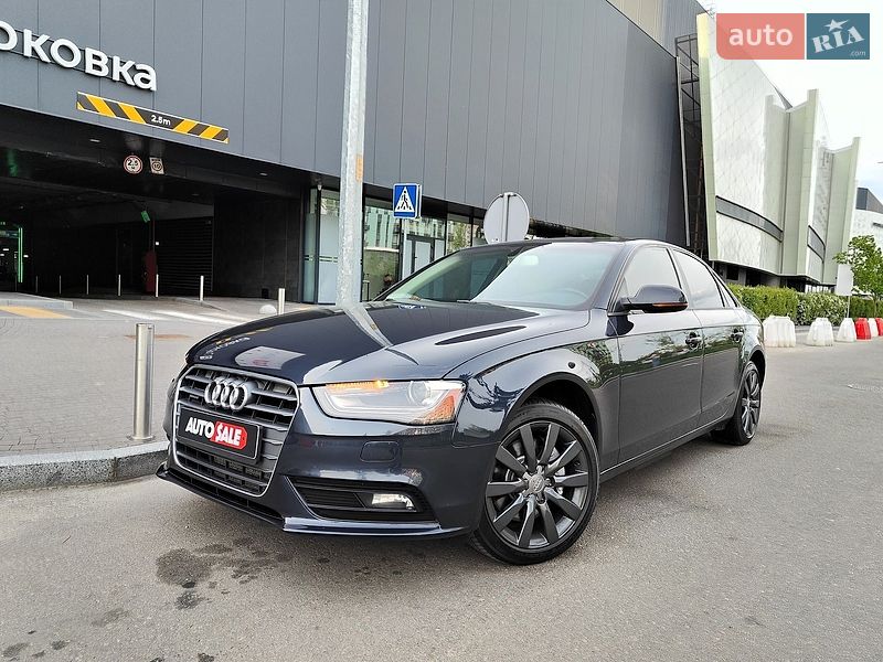 Седан Audi A4 2013 в Киеве