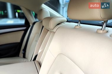 Седан Audi A4 2013 в Киеве