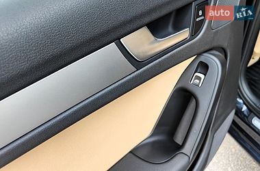 Седан Audi A4 2013 в Киеве