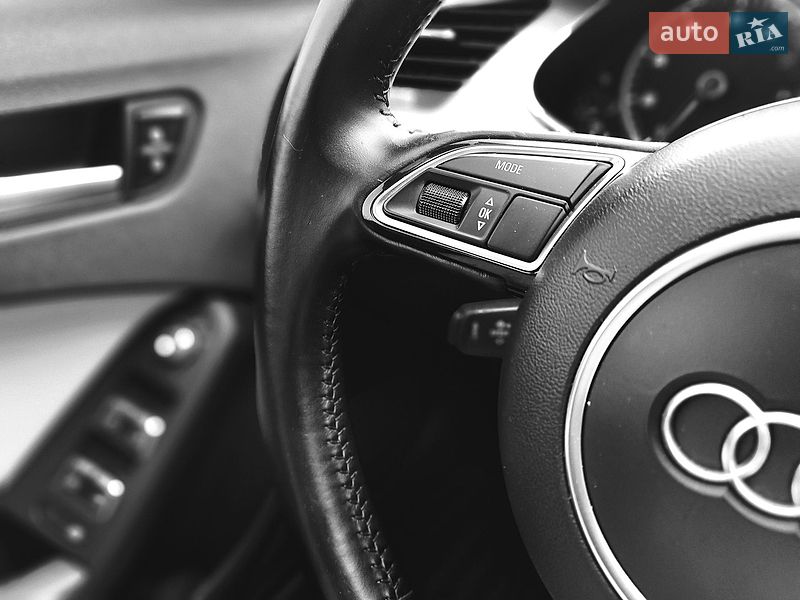 Седан Audi A4 2013 в Киеве