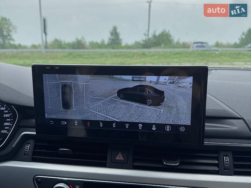 Седан Audi A4 2018 в Львове