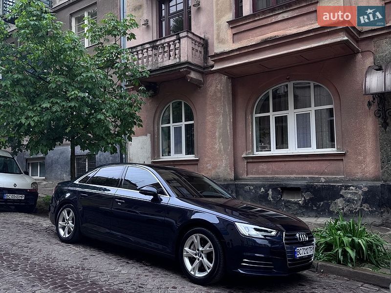 Седан Audi A4 2018 в Львове