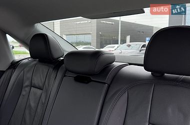 Седан Audi A4 2018 в Львове
