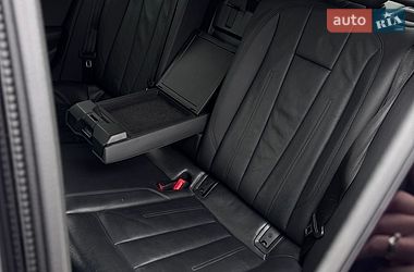 Седан Audi A4 2018 в Львове