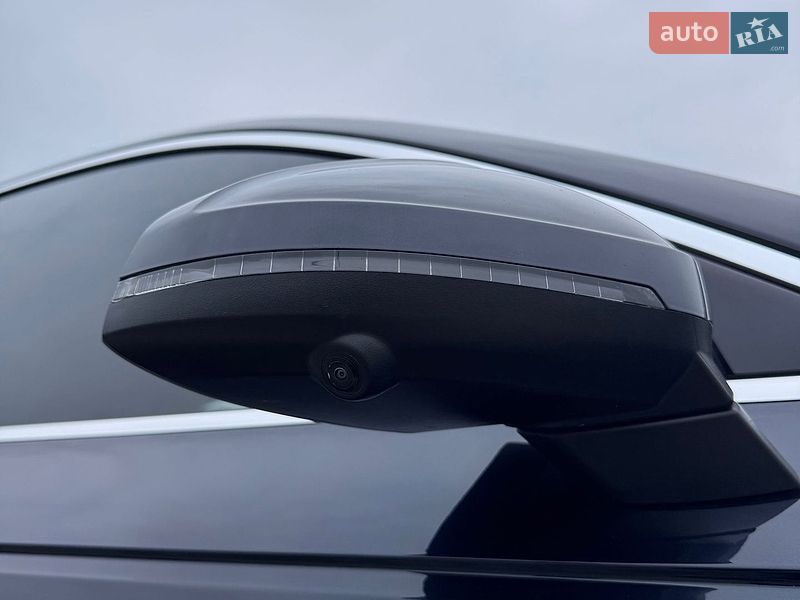 Седан Audi A4 2018 в Львове