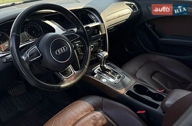 Седан Audi A4 2015 в Львове