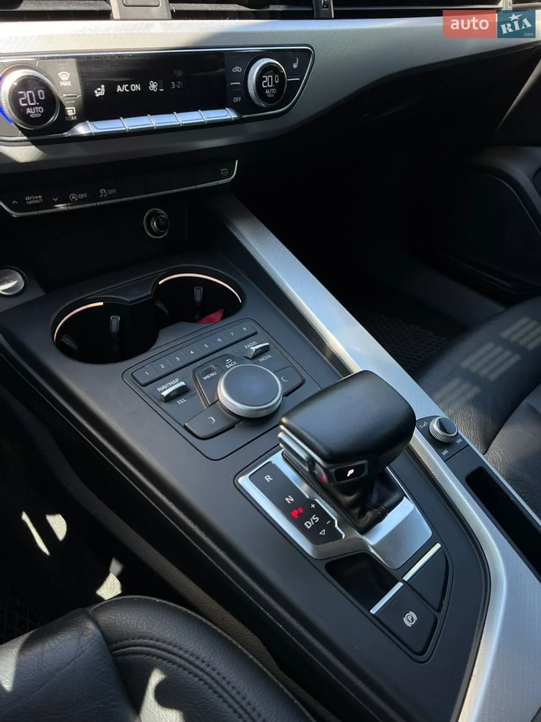 2016 Audi A4 - мініатюра 38