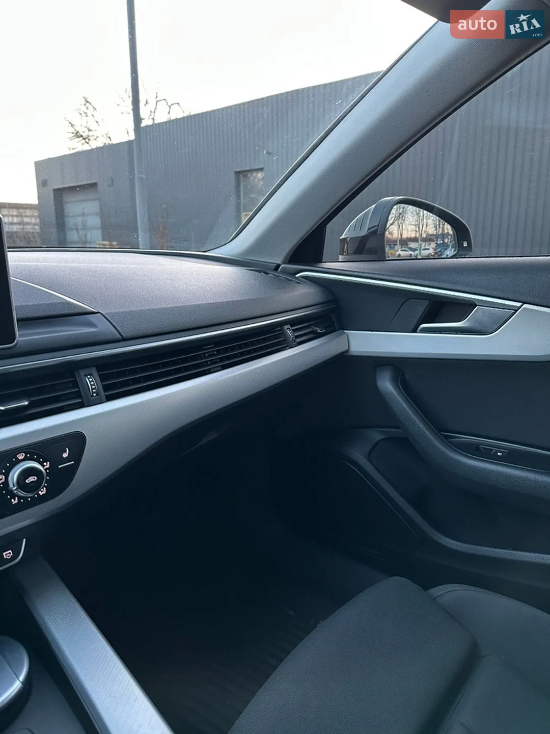 2016 Audi A4 - мініатюра 22