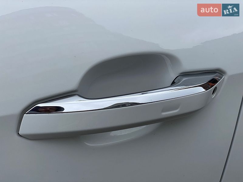 Седан Audi A4 2020 в Киеве