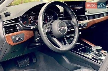 Седан Audi A4 2020 в Киеве
