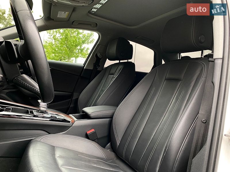 Седан Audi A4 2020 в Киеве