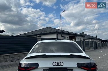 Седан Audi A4 2013 в Вараші