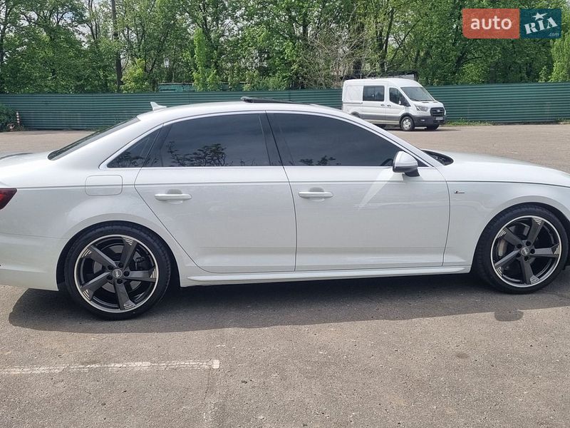 Седан Audi A4 2019 в Харькове