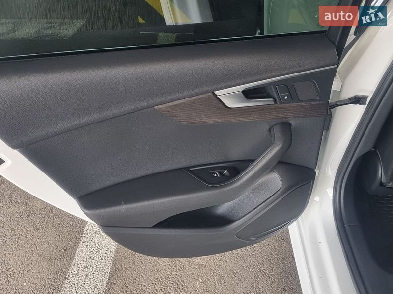 Седан Audi A4 2019 в Харькове