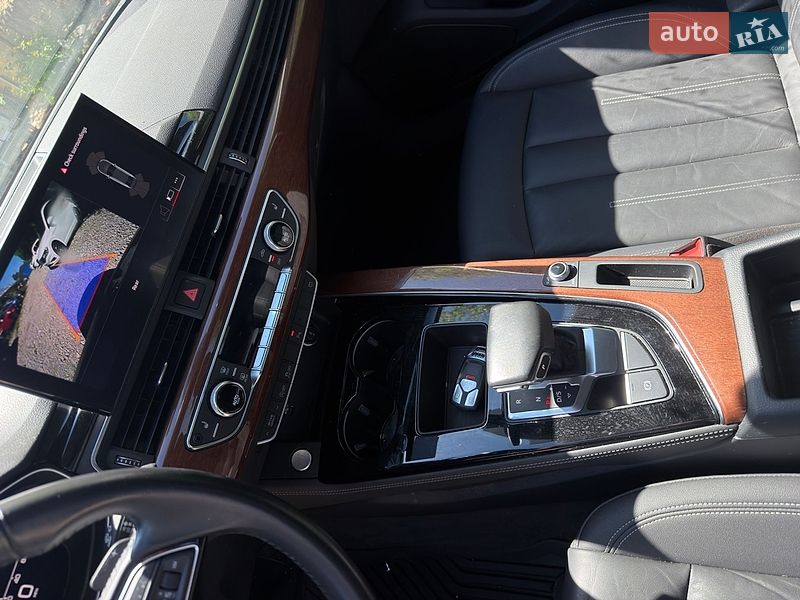 Седан Audi A4 2020 в Киеве