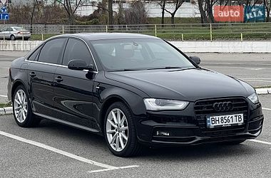 Седан Audi A4 2015 в Киеве