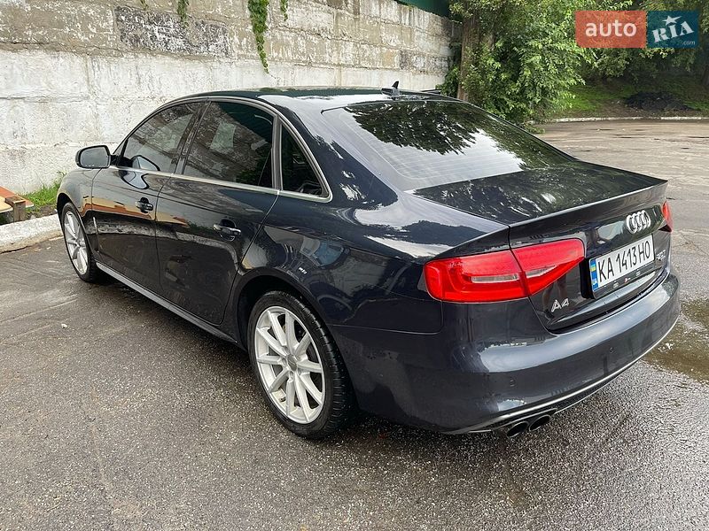 Седан Audi A4 2014 в Киеве