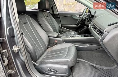 Седан Audi A4 2017 в Харкові