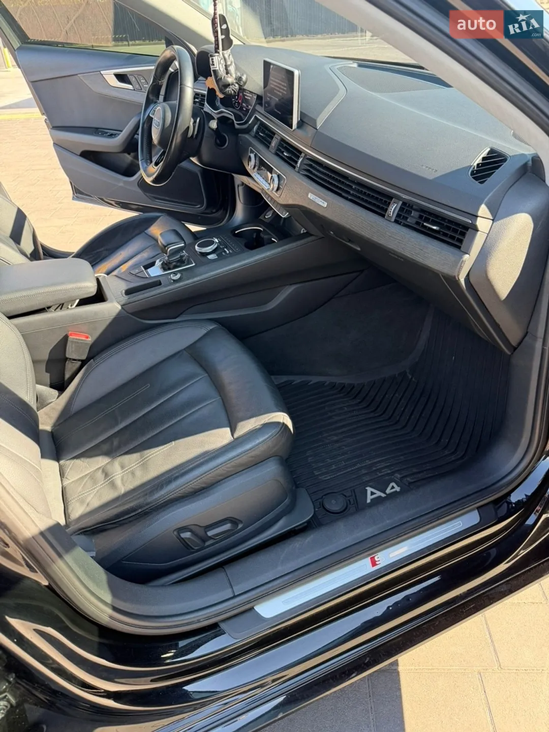 2016 Audi A4 - мініатюра 25