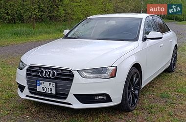Седан Audi A4 2013 в Лубнах