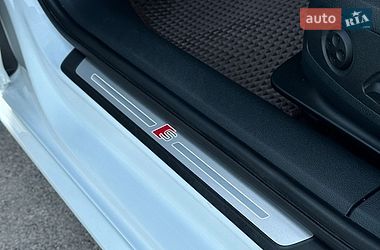 Седан Audi A4 2018 в Ровно