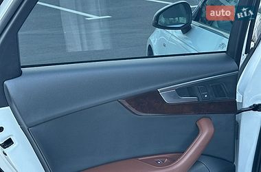 Седан Audi A4 2018 в Ровно