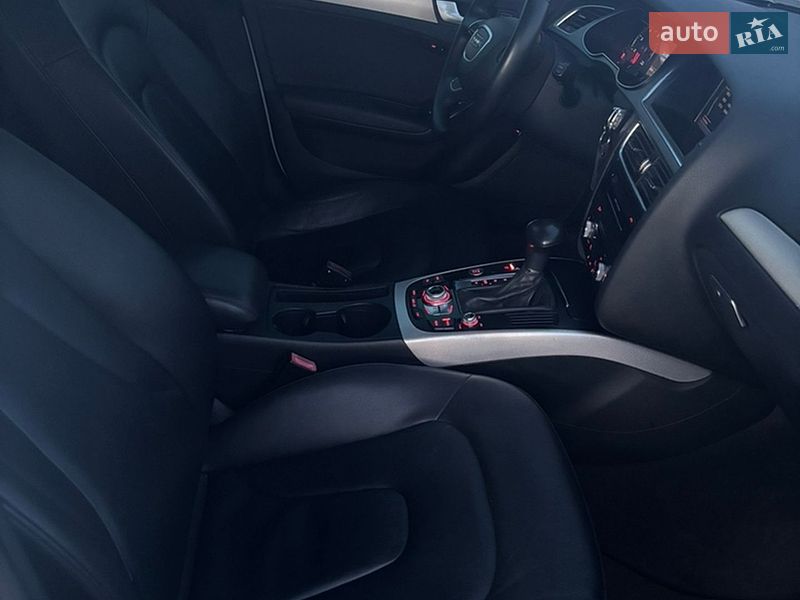 Седан Audi A4 2013 в Києві
