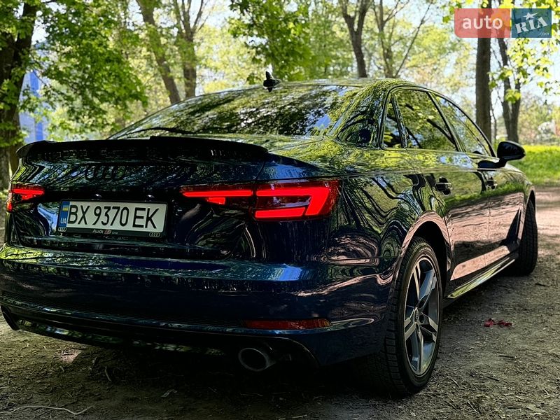 Седан Audi A4 2017 в Хмельницком