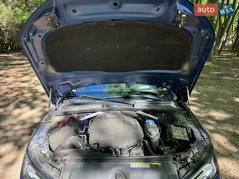 Седан Audi A4 2017 в Хмельницком