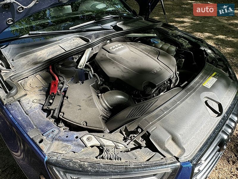 Седан Audi A4 2017 в Хмельницком
