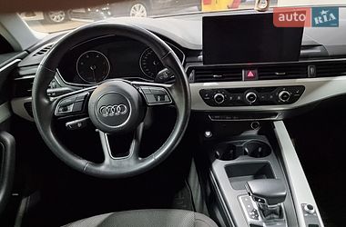 Седан Audi A4 2021 в Киеве