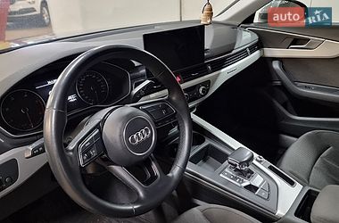 Седан Audi A4 2021 в Киеве
