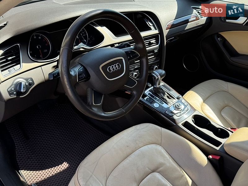 Седан Audi A4 2013 в Киеве