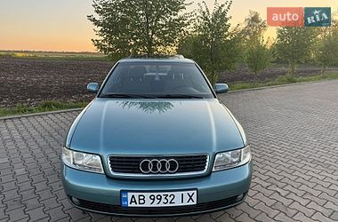 Седан Audi A4 1999 в Липовце