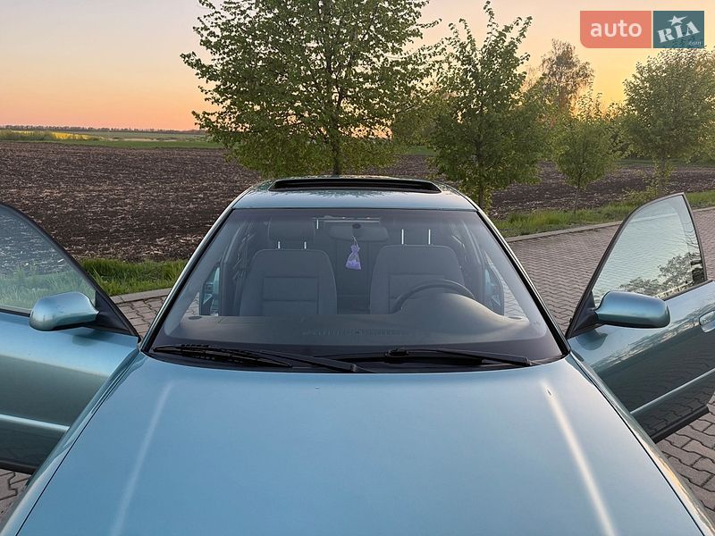 Седан Audi A4 1999 в Липовце