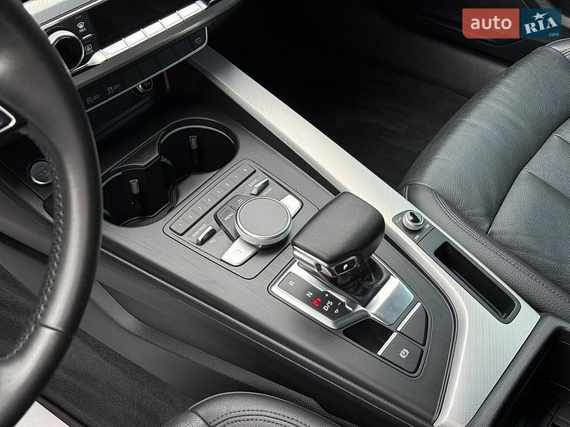 Седан Audi A4 2016 в Самборе