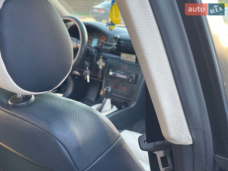 Седан Audi A4 1996 в Гостомеле