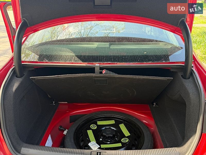 Седан Audi A4 2014 в Полтаве