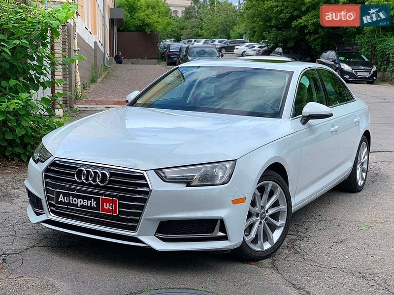 Седан Audi A4 2019 в Житомире