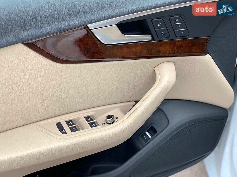 Седан Audi A4 2019 в Житомире