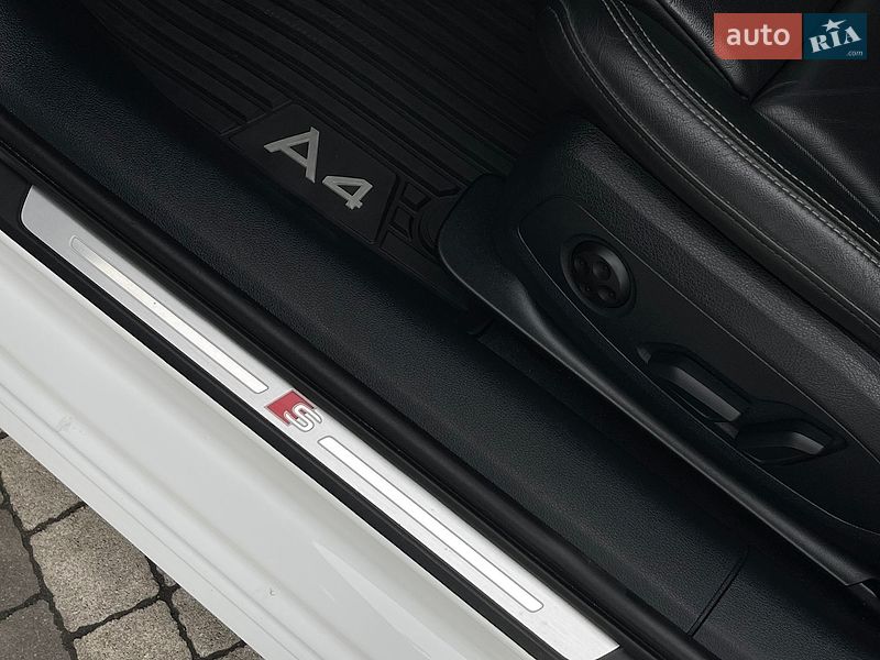Седан Audi A4 2022 в Києві