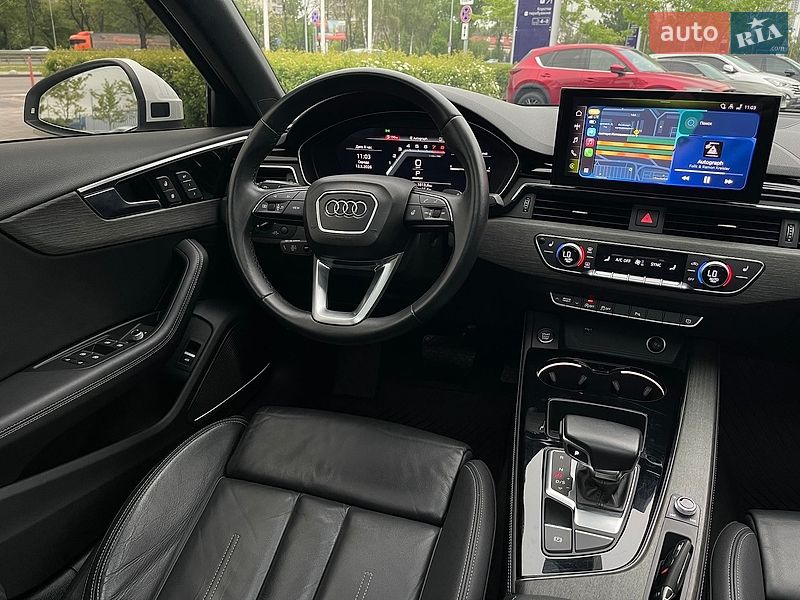Седан Audi A4 2022 в Києві